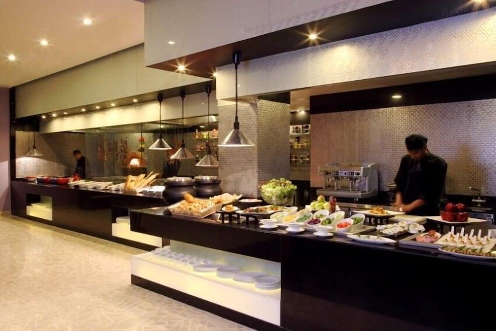 Tuli Imperial Hotel Nagpur Bagian luar foto