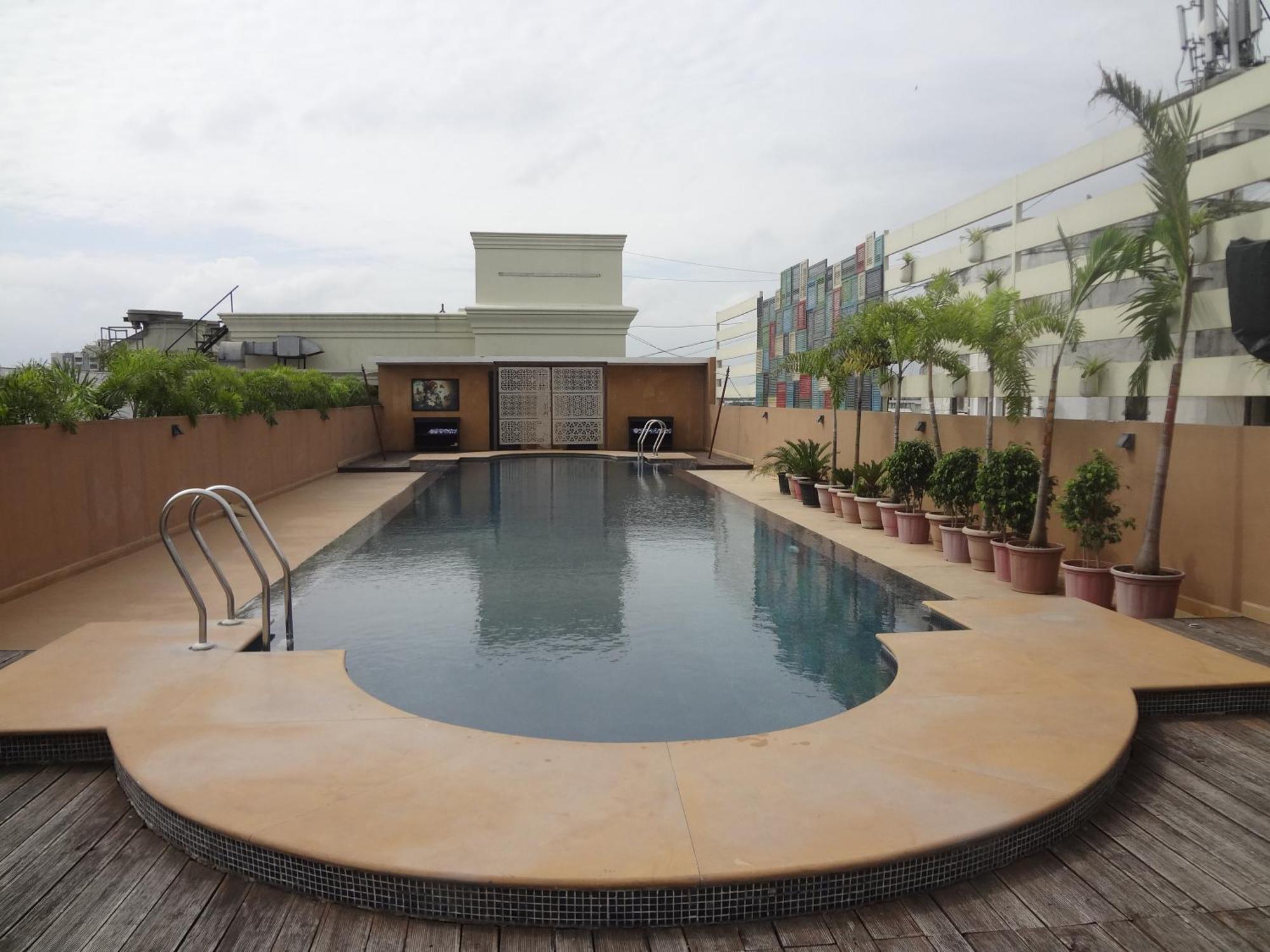 Tuli Imperial Hotel Nagpur Bagian luar foto